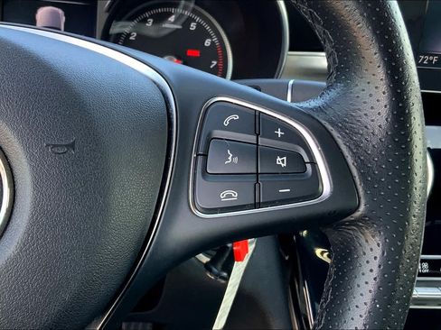 Used 2018 Mercedes-Benz C 300 Sedan image 23