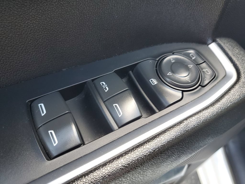 Used 2023 Chevrolet Silverado 1500 LT RWD image 23