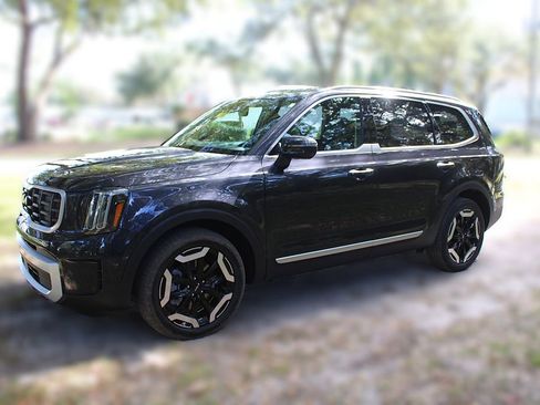 New 2025 Kia Telluride S image 17