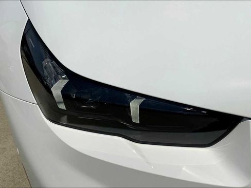 Used 2026 BMW M5 w/ Carbon Package image 53