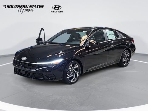 New 2026 Hyundai Elantra Limited FWD image 1