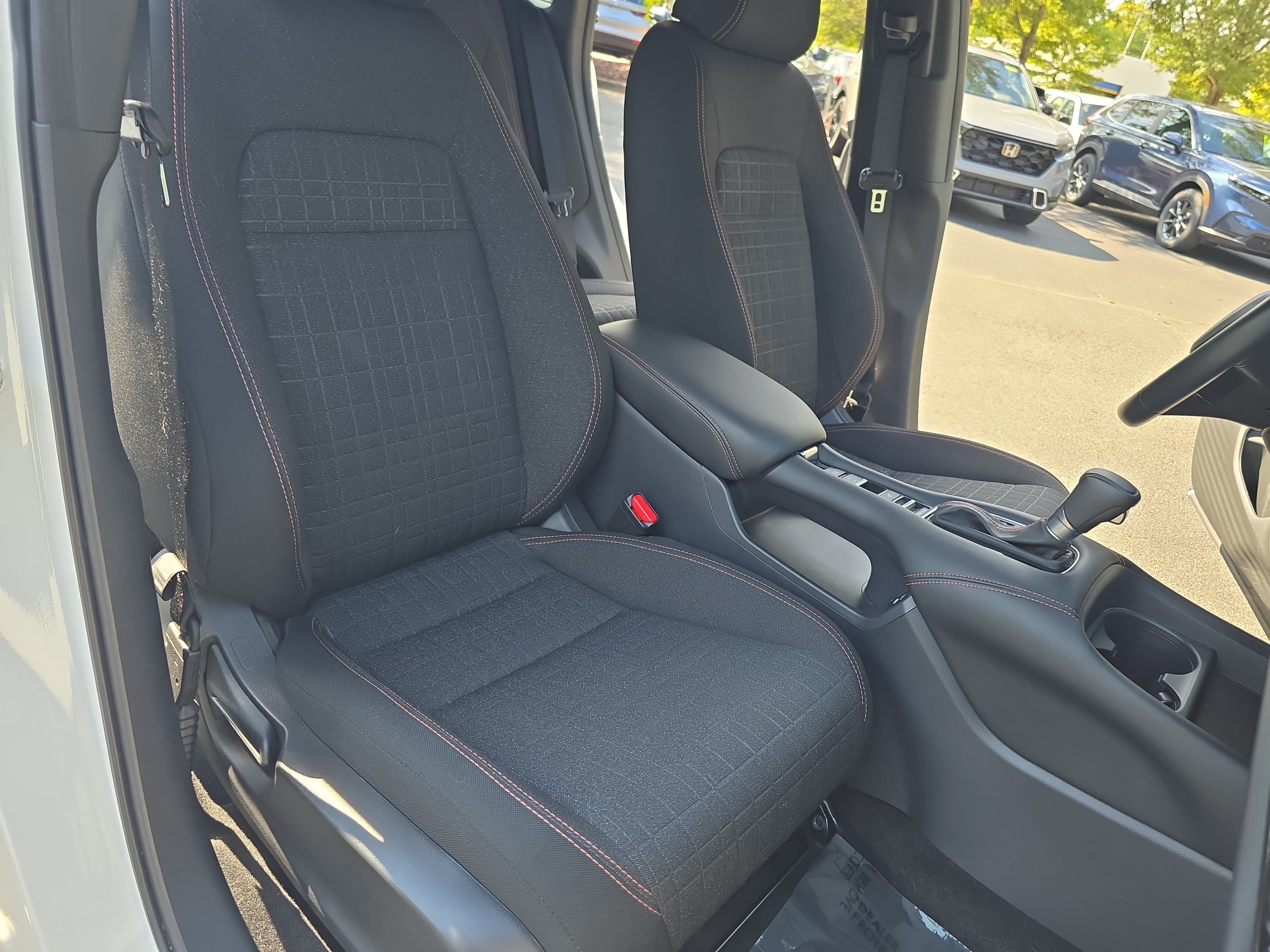 Certified 2025 Honda HR-V Sport image 10