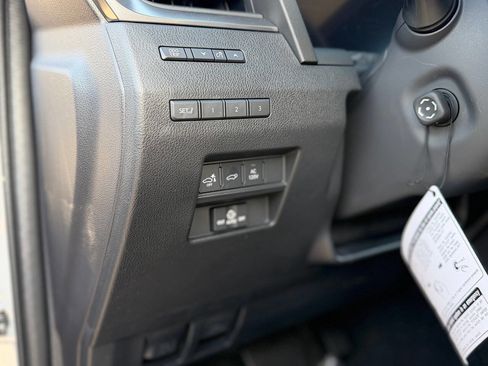 Used 2025 Lexus GX 550 image 61