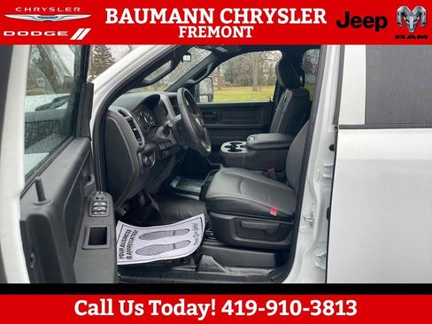 Used 2024 RAM 2500 Tradesman w/ Chrome Appearance Group image 15