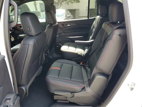 New 2026 Chevrolet Traverse RS image 6