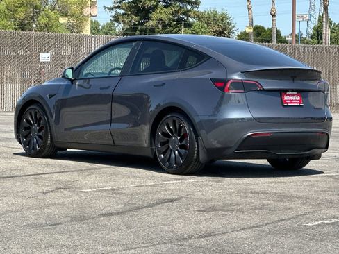 Used 2022 Tesla Model Y Performance AWD/4WD image 5