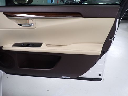 Used 2017 Lexus ES 350 image 7