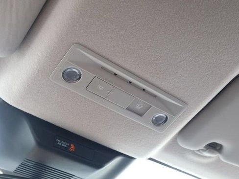 Certified 2025 Nissan Kicks SV AWD/4WD image 17