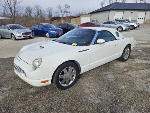 Used 2002 Ford Thunderbird Deluxe image 3