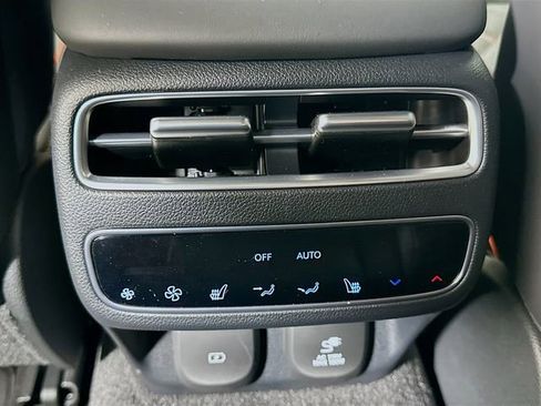 New 2026 Genesis GV70 3.5T Sport Prestige AWD/4WD image 18