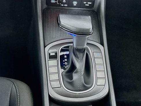 Used 2025 Hyundai Kona SEL FWD image 25