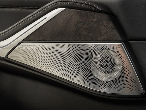 Used 2025 BMW X7 M60i image 29