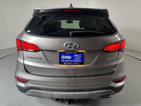 Used 2018 Hyundai Santa Fe Sport w/ 2.4L Value Package 02 FWD image 4