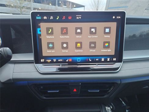 New 2026 Volkswagen Tiguan SE image 19