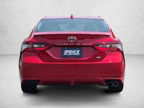 Used 2021 Toyota Camry SE FWD image 6