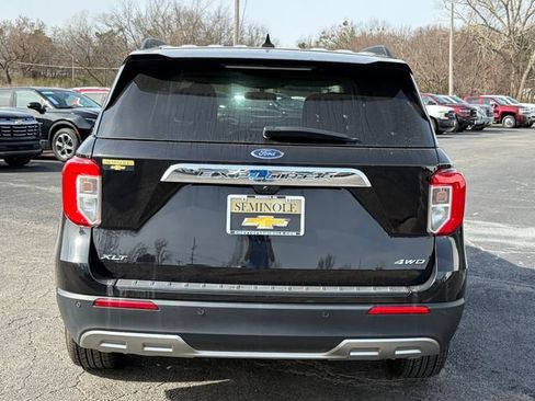 Used 2024 Ford Explorer XLT w/ Equipment Group 202A image 6