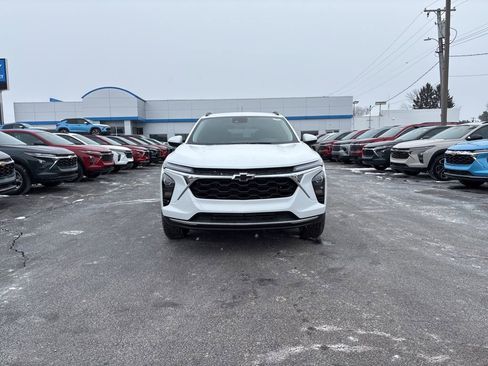 New 2026 Chevrolet Trax LT w/ Driver Confidence Package image 2