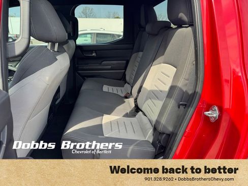 Used 2024 Toyota Tacoma TRD Sport AWD/4WD image 30