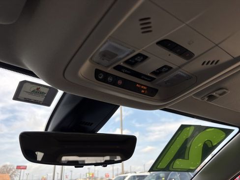 Used 2021 GMC Acadia Denali w/ Denali Technology Package image 45