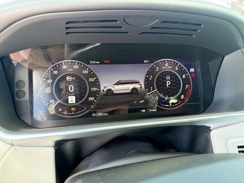 Used 2020 Land Rover Range Rover Sport SVR image 40