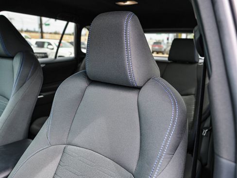Used 2023 Toyota RAV4 SE AWD/4WD image 16