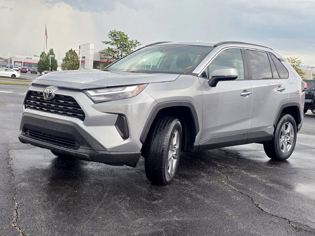 Certified 2025 Toyota RAV4 XLE AWD/4WD image 11