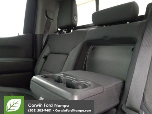 Used 2019 GMC Sierra 1500 SLE image 25