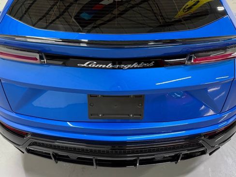 Used 2021 Lamborghini Urus AWD/4WD image 16