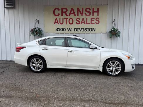 Used 2015 Nissan Altima 3.5 SL FWD image 5