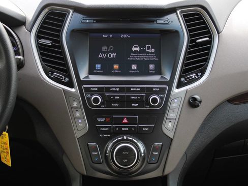 Used 2019 Hyundai Santa Fe XL SE image 33