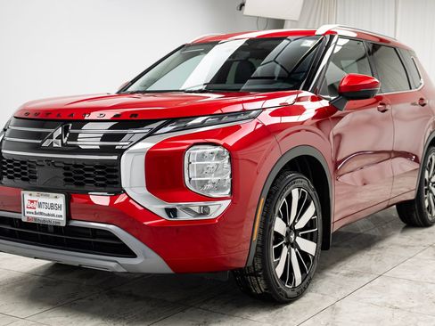 New 2026 Mitsubishi Outlander SEL image 6