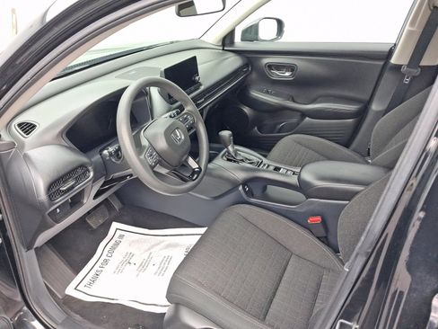 Used 2023 Honda HR-V LX image 4