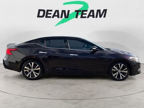 Used 2016 Nissan Maxima Platinum image 10