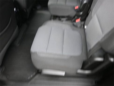 Used 2023 Chevrolet Traverse LT image 21