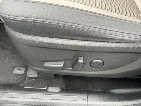 Used 2022 Hyundai Santa Fe SEL FWD image 25