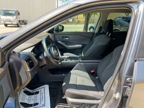 Used 2023 Nissan Rogue SV image 15