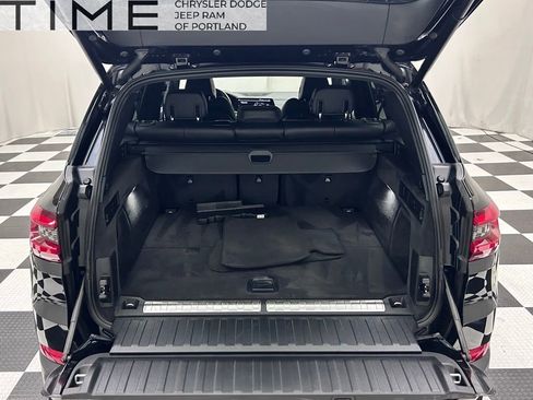 Used 2023 BMW X5 xDrive45e image 9