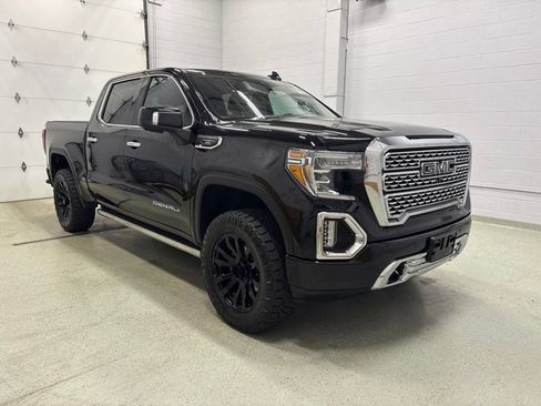Used 2021 GMC Sierra 1500 Denali w/ Denali Carbonpro Edition AWD/4WD image 2
