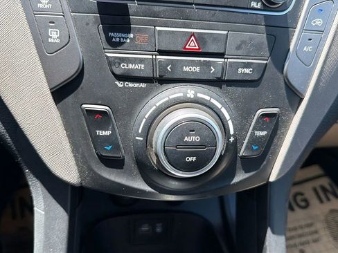 Used 2017 Hyundai Santa Fe Sport AWD/4WD image 24