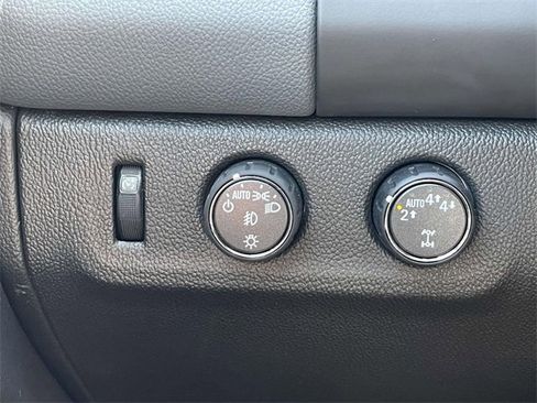 Used 2020 Chevrolet Colorado Z71 image 25