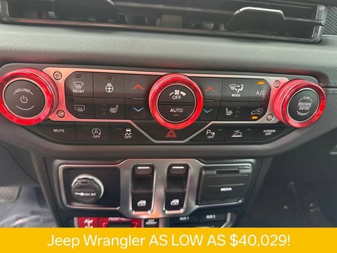 Used 2025 Jeep Wrangler Rubicon w/ Safety Group AWD/4WD image 12