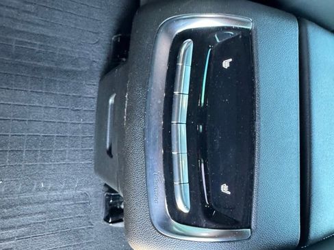 Used 2024 Cadillac XT6 Sport w/ LPO, Floor Liner Package AWD/4WD image 21