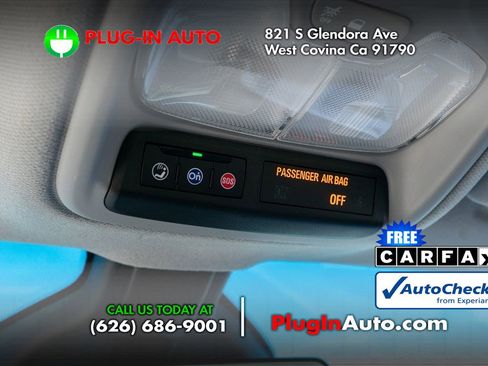 Used 2019 Chevrolet Bolt Premier w/ Infotainment Package image 31