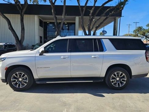 Used 2021 Chevrolet Suburban LT w/ Rear Media and Nav Package image 1