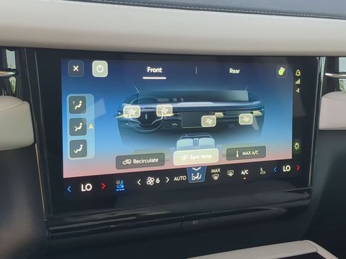 New 2025 Lincoln Navigator Reserve image 18