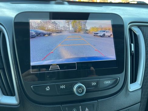 Used 2024 Chevrolet Malibu LT image 11