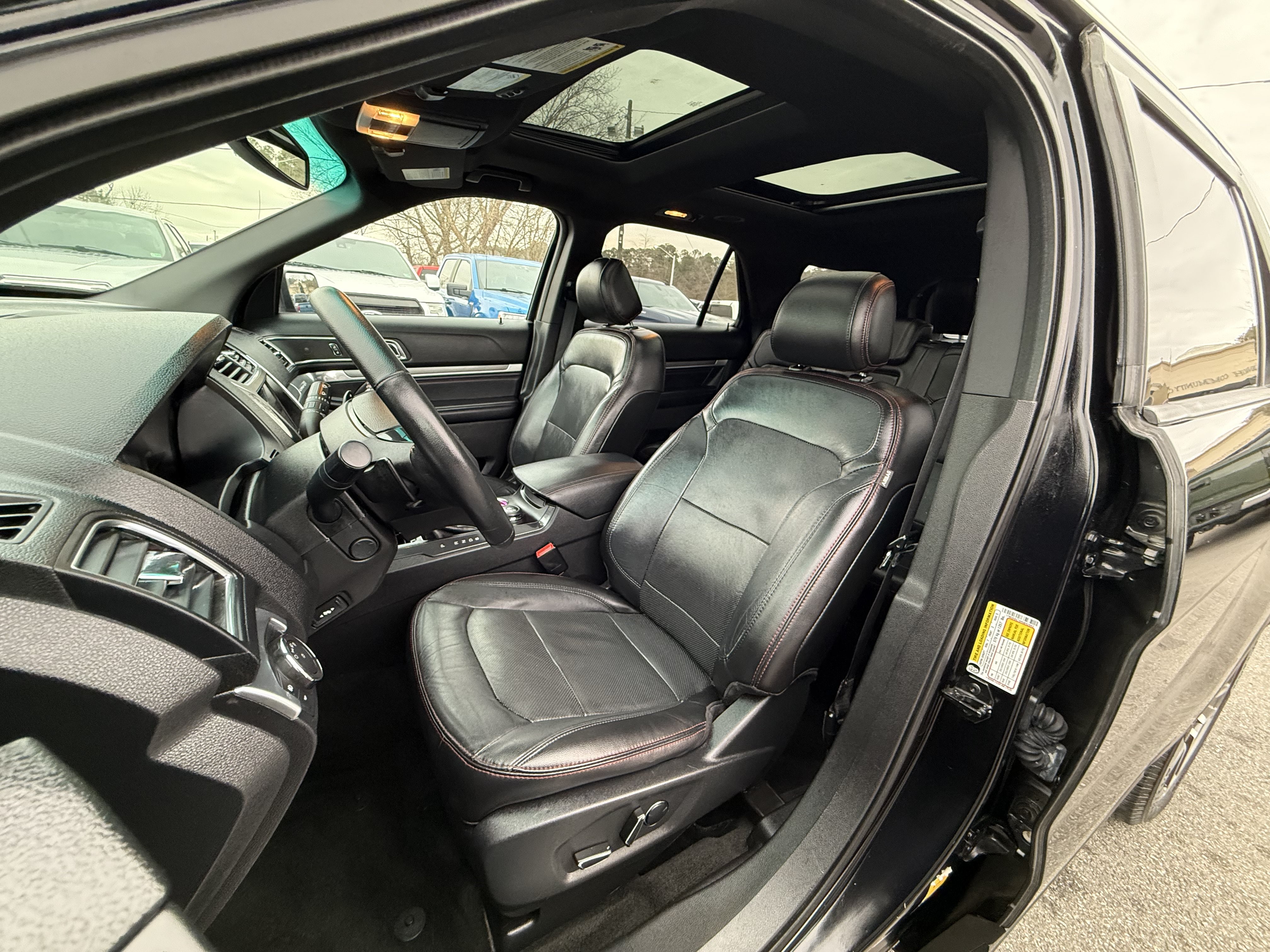 Used 2017 Ford Explorer Sport w/ Equipment Group 401A AWD/4WD image 11