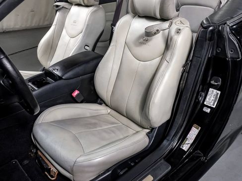 Used 2010 INFINITI G37 Convertible w/ Premium Pkg RWD image 22
