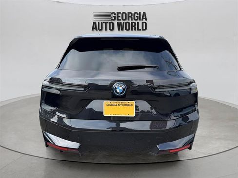 Used 2024 BMW iX xDrive50 w/ Premium Package AWD/4WD image 15