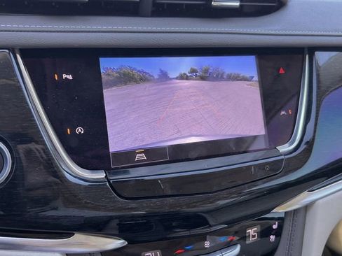 Certified 2023 Cadillac XT6 Premium Luxury image 19